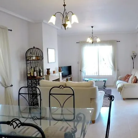 Tatil Evi Beautifully Presented 5 Bedroom With Wifi *