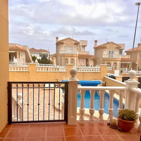 Tatil Evi Beautifully Presented 5 Bedroom With Wifi Alicante