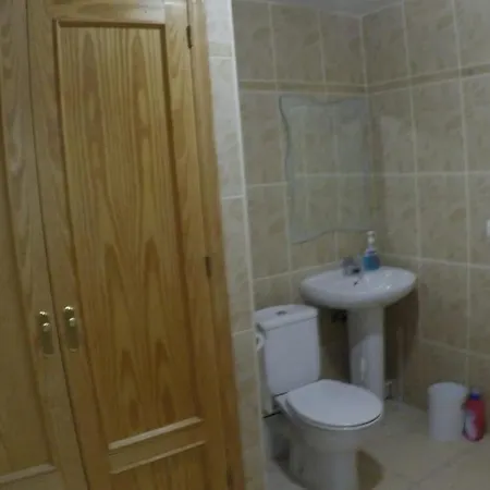 Beautifully Presented 5 Bedroom With Wifi * Alicante